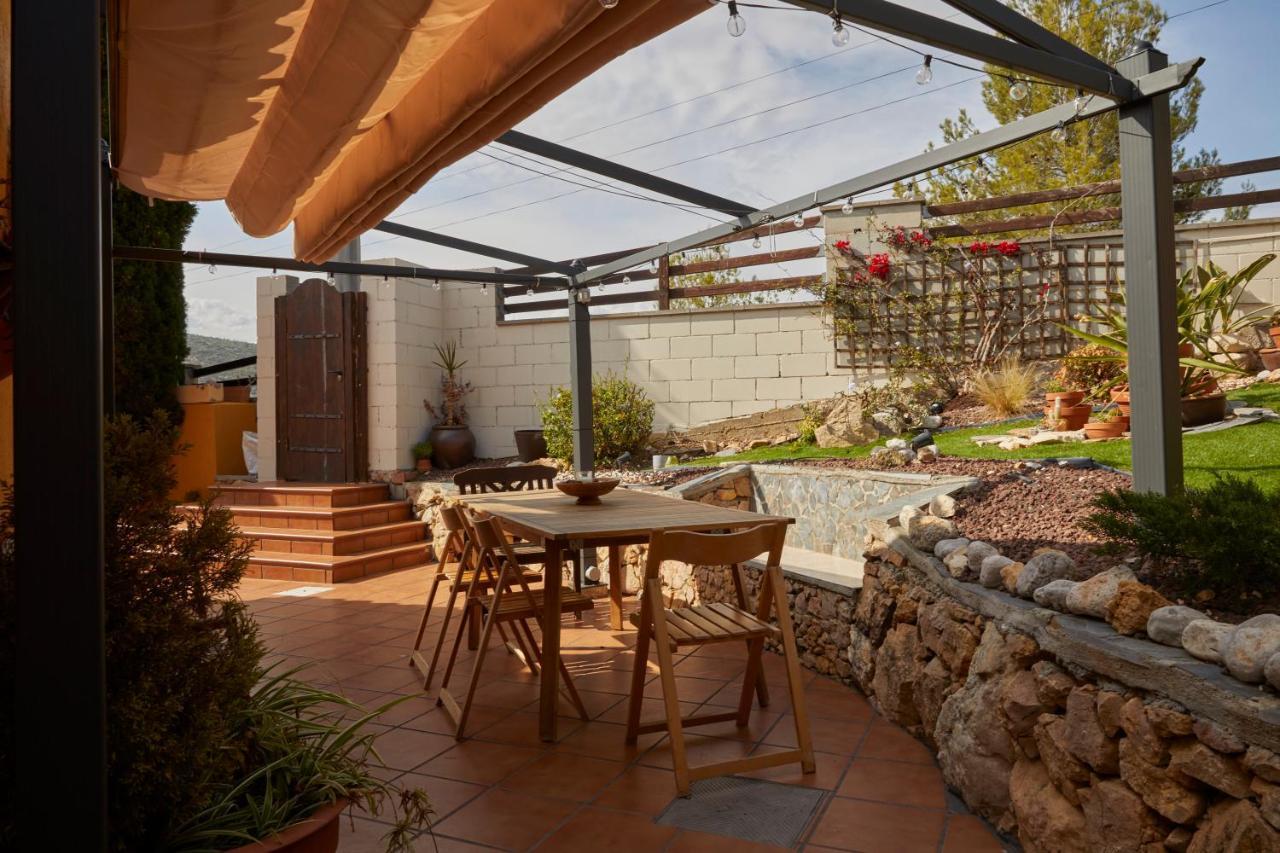 Amazing Vila Close To Sitges, Jacuzzi, Swimming Pool & Exellent Views 올리벨라 외부 사진