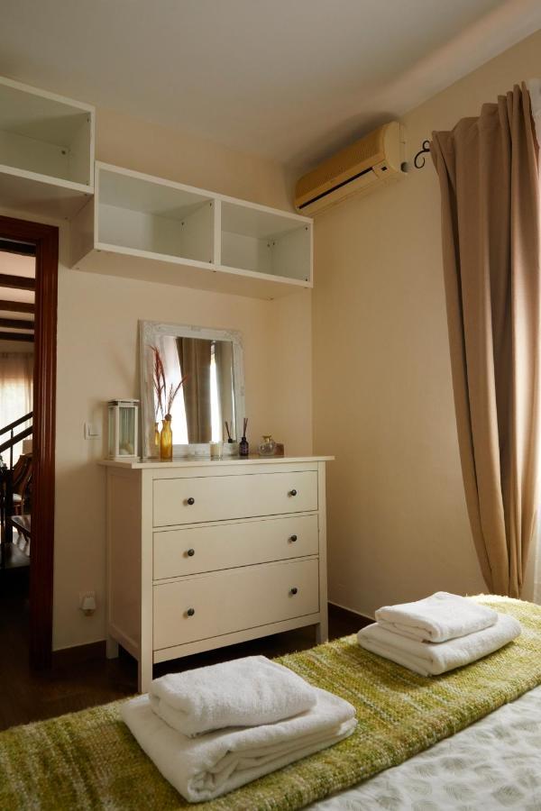 Amazing Vila Close To Sitges, Jacuzzi, Swimming Pool & Exellent Views 올리벨라 외부 사진