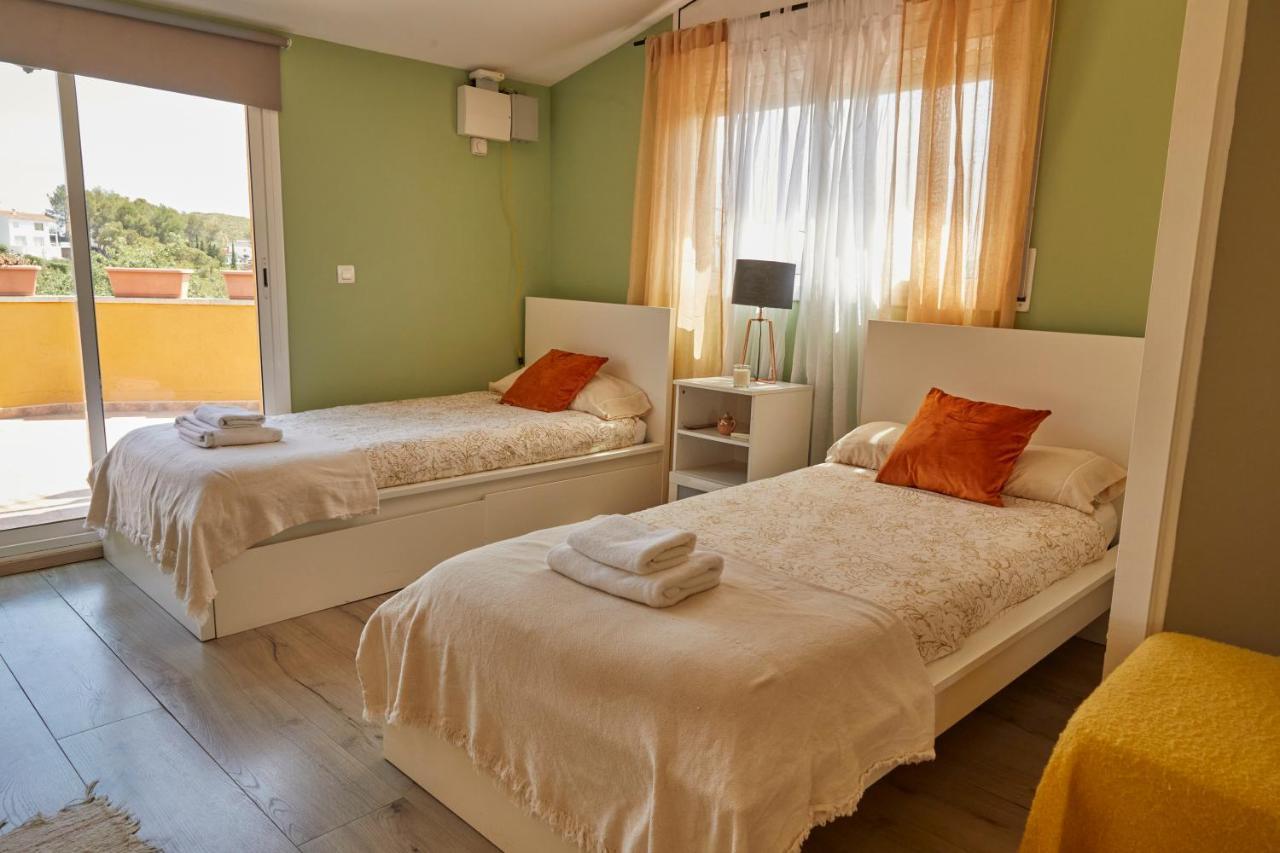 Amazing Vila Close To Sitges, Jacuzzi, Swimming Pool & Exellent Views 올리벨라 외부 사진