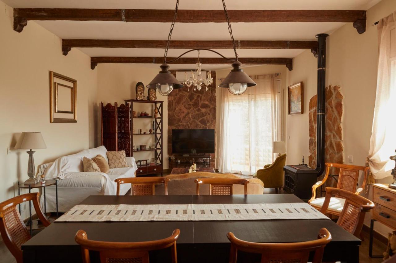 Amazing Vila Close To Sitges, Jacuzzi, Swimming Pool & Exellent Views 올리벨라 외부 사진