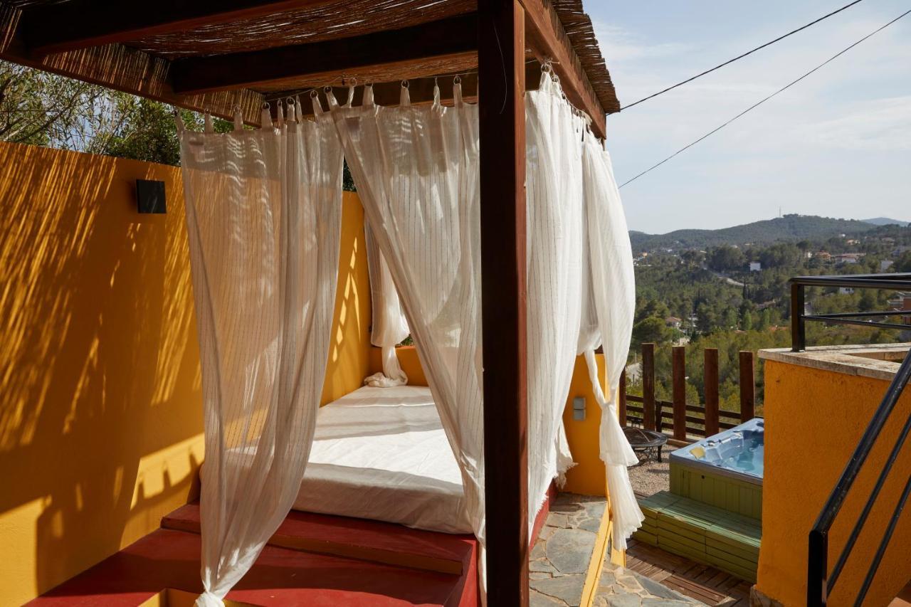 Amazing Vila Close To Sitges, Jacuzzi, Swimming Pool & Exellent Views 올리벨라 외부 사진