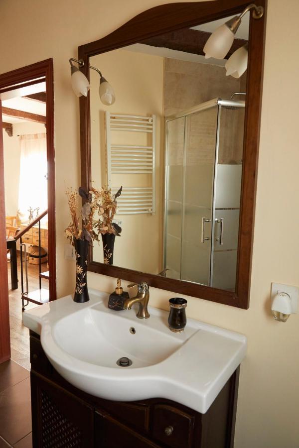 Amazing Vila Close To Sitges, Jacuzzi, Swimming Pool & Exellent Views 올리벨라 외부 사진